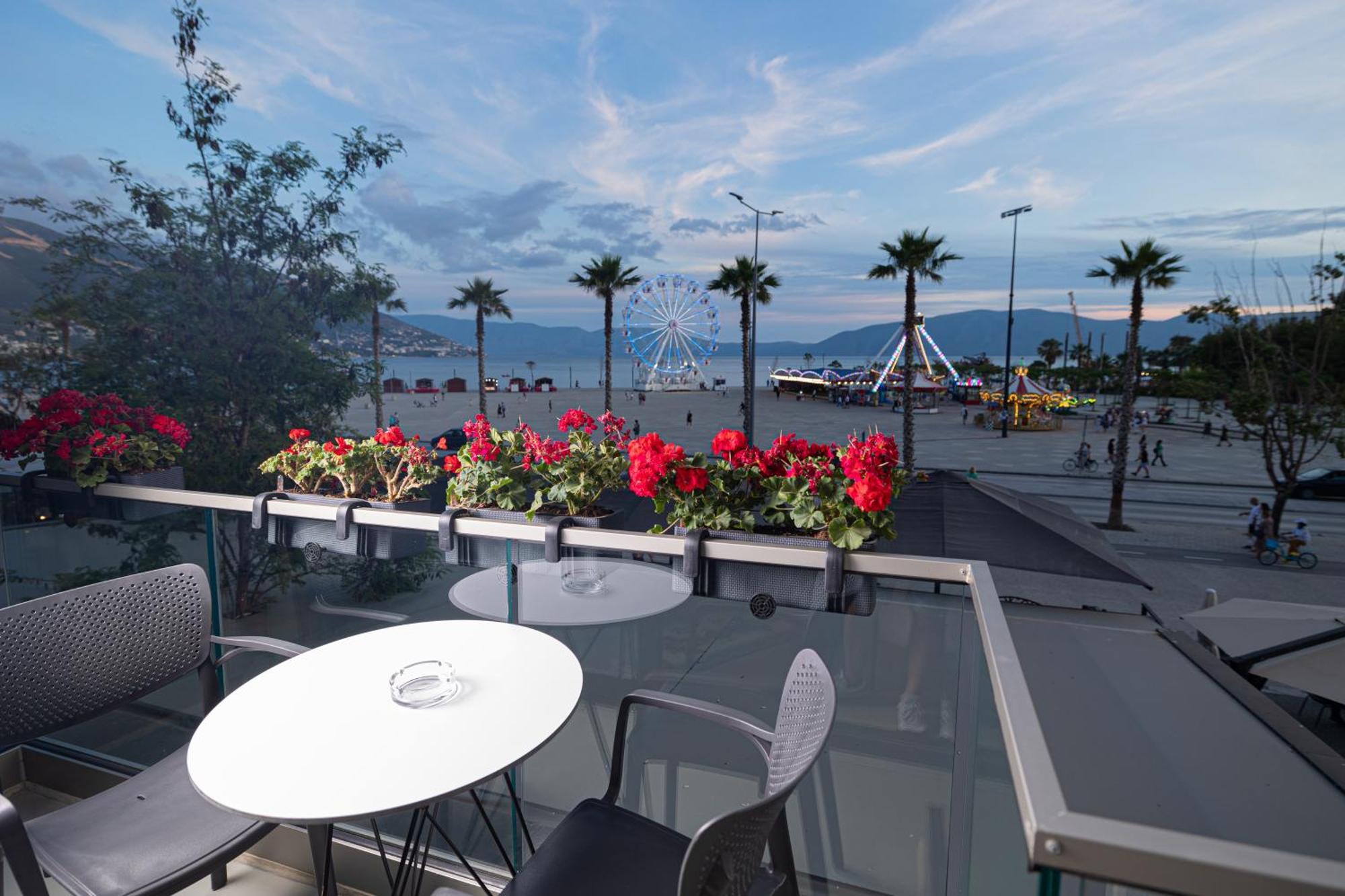 Dot Tradition Vlorë エクステリア 写真
